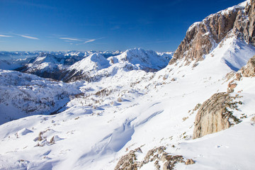 Fototapeta na wymiar view of Nassfele ski resort in Austrian Alps