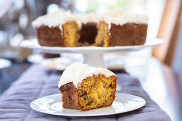 Whipped cream cake with fresh cream topping