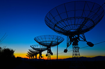 The observatory in the evening,The silhouette of a radio telesco