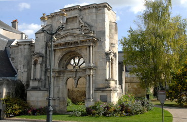 Ville d'Epernay, Portail Saint-Martin édifié en 1540, département de la Marne, France