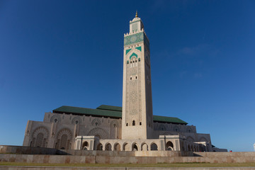 Obraz premium The Hassan II Mosque is a mosque in Casablanca, Morocco. It is the largest mosque in Morocco
