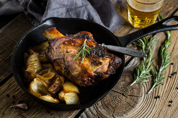 Pork knuckle with beer