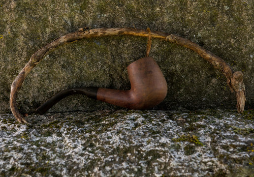 Gravestone and Pipe of Arthur Doyle