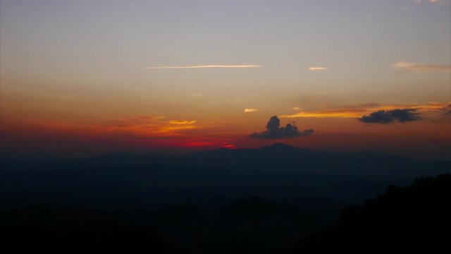 Sunrise at doi samer dao Sri Nan National Park thailand timelaps 4k
