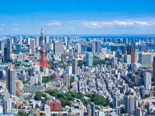 東京　青空と都市風景