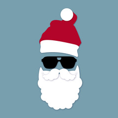 Weihnachtsmann mit schwarzer Sonnenbrille und Vollbart