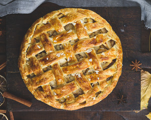 round baked fruit cake