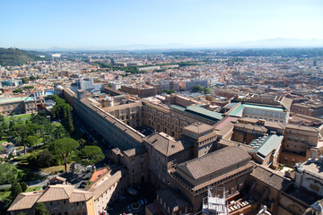 Obraz premium The overlooking of Rome from Vatican city / バチカンからローマ市内俯瞰
