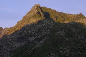 Abendstimmung über der Silvrettagruppe in den Zentralalpen zwischen der Schweiz und Österreich
