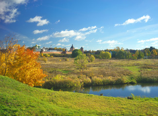 Obraz premium Autumn landscape in Suzdal.
