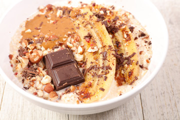 porridge with banana, nuts and chocolate