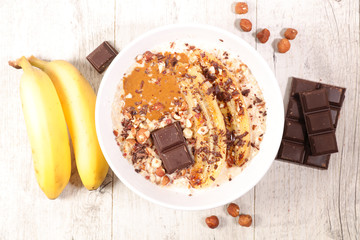 oatmeal with banana and chocolate