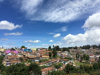 Obraz premium Landscape view of a town 