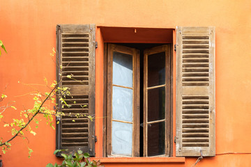 Le Castellet Window