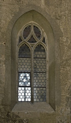 durchs Fenster hindurch geschaut