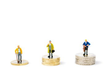 Small figurines and euro coins.