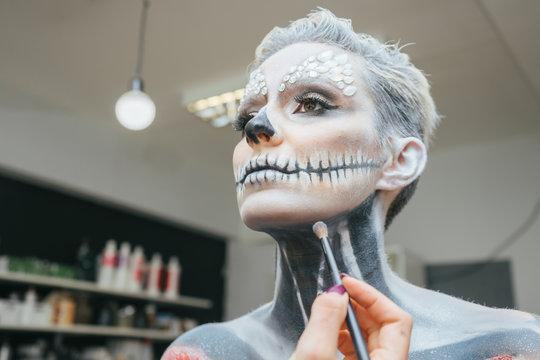 Girl Painted as an Skeleton. 