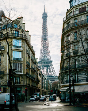 Eiffel Tower on cloudy day