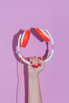 Headphones 