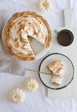 Pumpkin meringue pie 