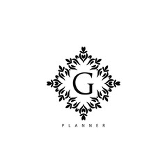 Logo Luxury Royal Brand