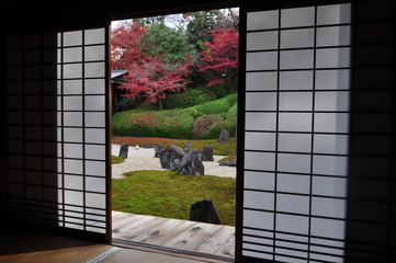京都　虹の苔寺光明院　波心の庭