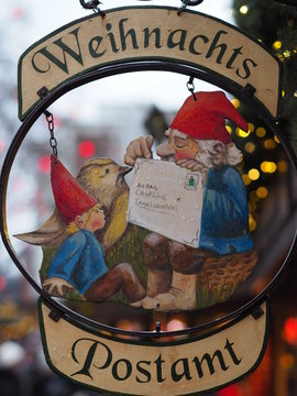 Cologne, Germany 09, 2017:Christmas market stalls and shopping in Cologne, K&ouml;ln Christmas markets scene, K&ouml;ln X-Mas lights.