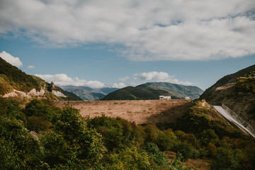 View of the dam and the mountains
