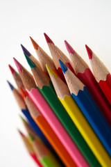 BUNDLE OF SHARP POINTED COLOURED PENCILS