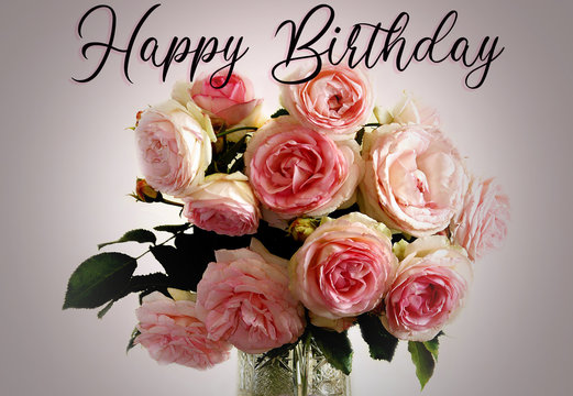 Букет розовых роз в вазе. Поздравление с днем рождения.