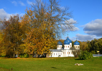 Fototapeta na wymiar Temple in the Yuryev Monastery in Veliky Novgorod on a sunny autumn day, Russia.