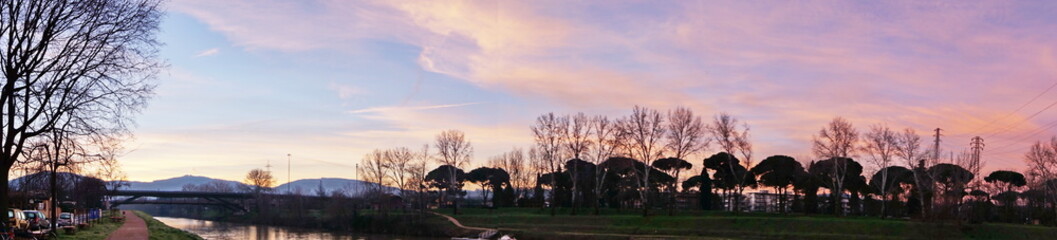 Visions walking along the Arno river, near Florence, at dawn
