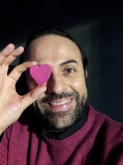 Uomo innamorato - cuore 
