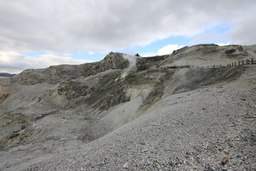 川原毛地獄の風景（秋田県湯沢市）