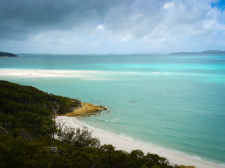 Fototapeta premium A beautiful white beach in the turquoise water