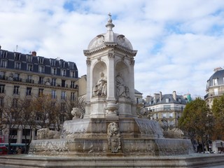 Fototapeta na wymiar Fontaine, Paris, France