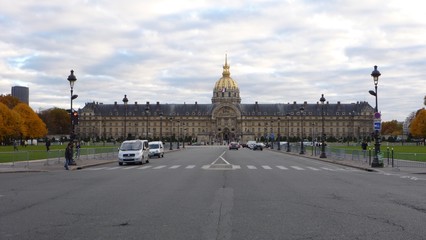 Obraz premium Esplanade des Invalides, Paris, France (2)