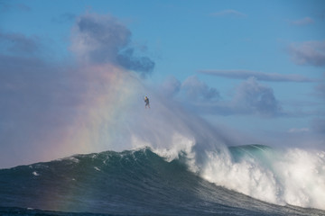 Massive waves from Maui