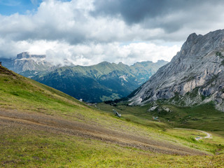 Fototapeta na wymiar Panorami delle Dolomiti