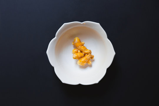 Ginger in a bowl