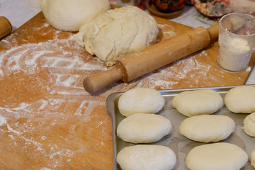 Process of preparation traditional russian pies