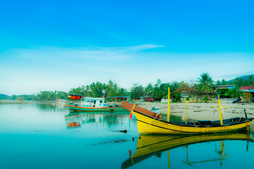Obraz premium Retro effect image boats moored on Bang Kao beach