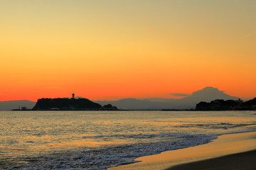 夕焼け空と富士山