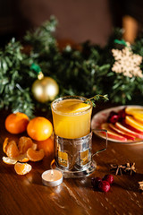 winter drinks with berries