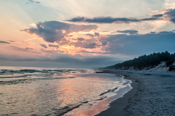 wschód słońca morze 