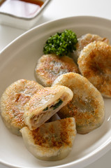 にら饅頭