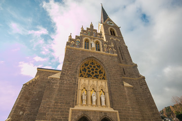 Facciata della splendida chiesa parrocchiale di San Nicola ad Innsbruck