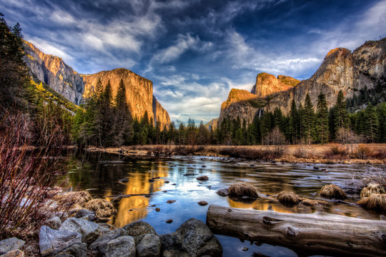 Yosemite Valley View at Sunset, Yosemite National Park, California 