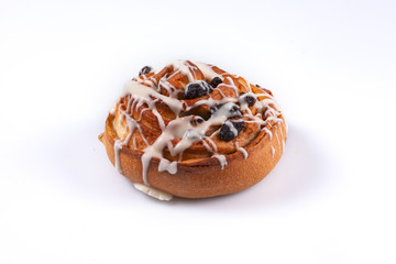 iced and raisin cake, пироженое  с глазурью и изюмом 