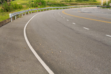 Obraz premium Black road with white line background.